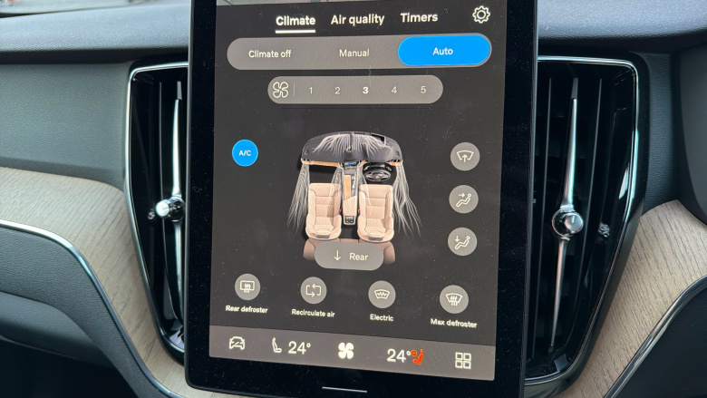 Volvo XC60 2.0 B5P Plus Dark 5dr AWD Geartronic Petrol Estate